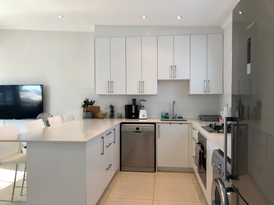 1 Bedroom Property for Sale in Green Point Western Cape
